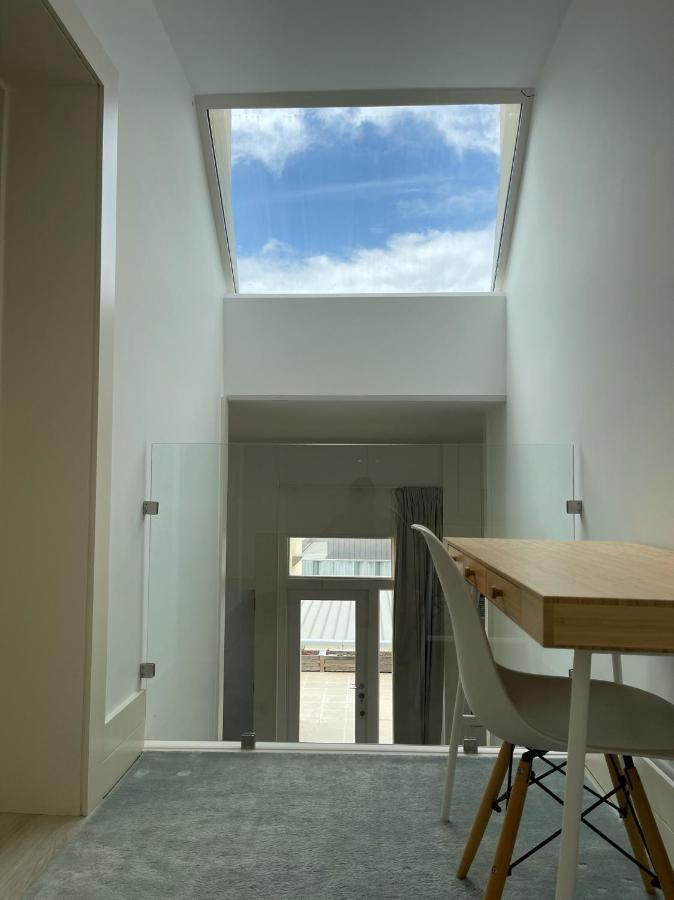 Beautiful Penthouse Apartment With Terrace - 4 Minute Walk To The Beach Tróia Extérieur photo