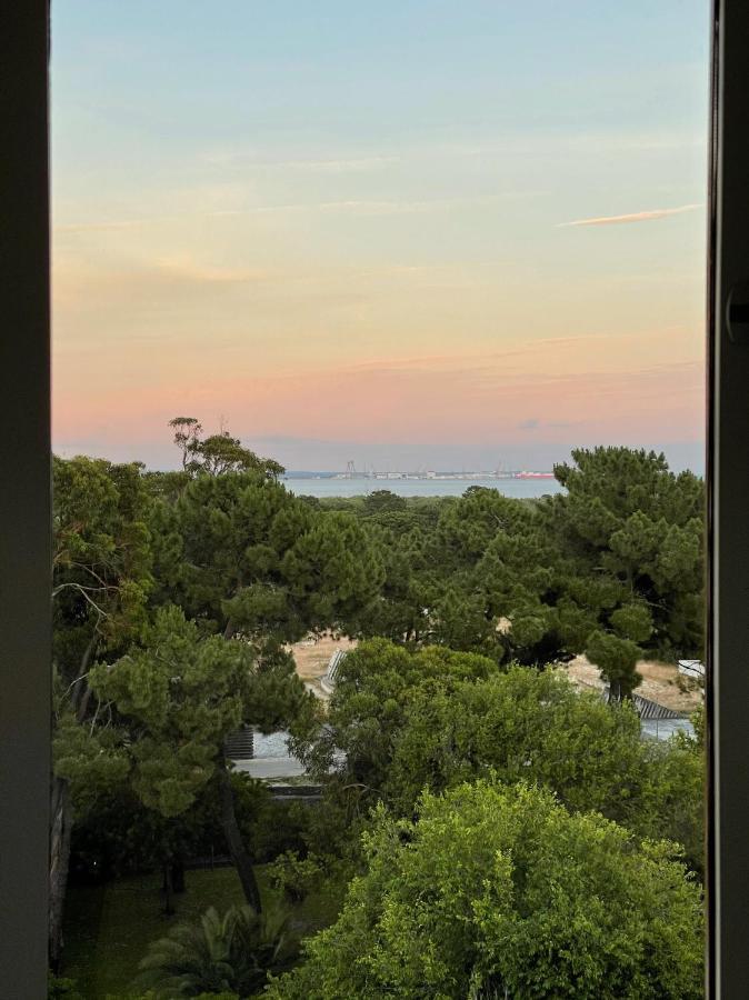 Beautiful Penthouse Apartment With Terrace - 4 Minute Walk To The Beach Tróia Extérieur photo