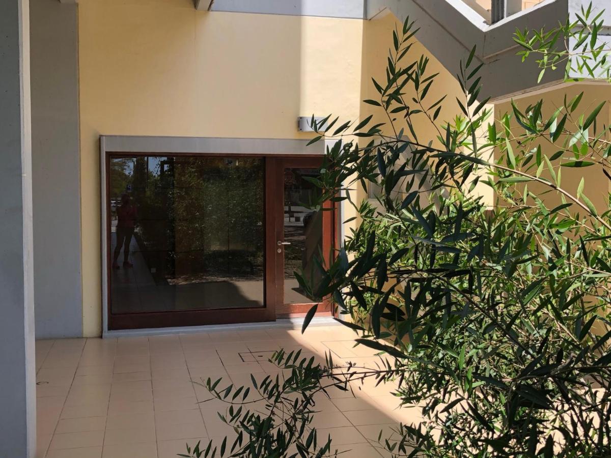 Beautiful Penthouse Apartment With Terrace - 4 Minute Walk To The Beach Tróia Extérieur photo